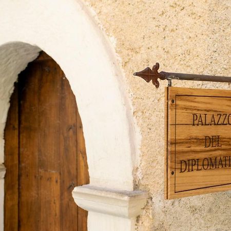 Вилла Palazzo Del Diplomatico Бельмонте-Калабро Экстерьер фото